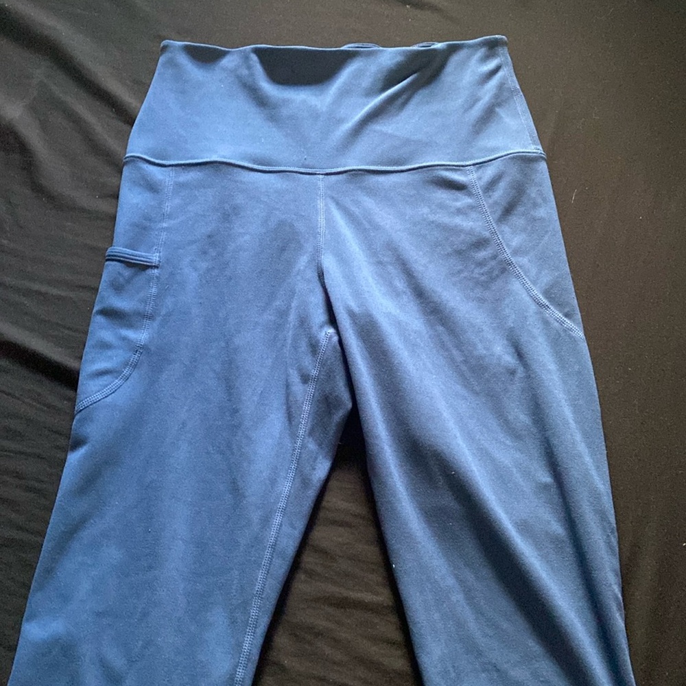 Blue yoga leggings